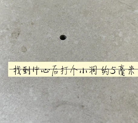 泰来瓷砖空鼓维修公司专业解答在瓷砖铺贴过程中，如果砂料搅拌不均匀，将会带来以下问题
